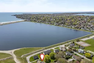 129 Bliss Mine Rd, Newport, RI 02840 - Photo 3