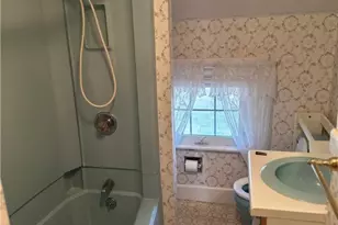 14 Waterview Ave Ave, East Providence, RI 02915 - Photo 37