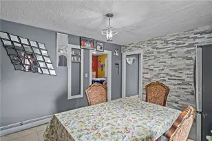 30 Touro St, Providence, RI 02904 - Photo 9