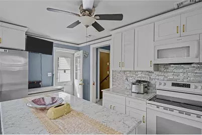 30 Touro Street, Providence, RI 02904 - Photo 11