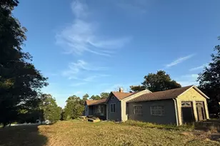 8 Campion Ave, Tiverton, RI 02878 - Photo 3