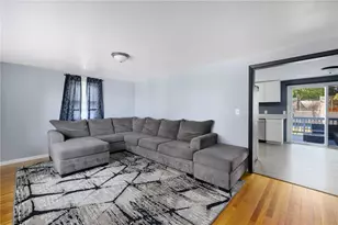 74 Stephens Ave, Warwick, RI 02886 - Photo 11