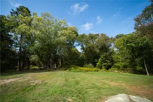 255 John Dyer Rd, Little Compton, RI 02837 - Photo 9