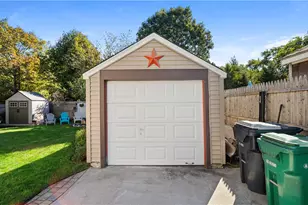 224 Palace Ave, Warwick, RI 02886 - Photo 29