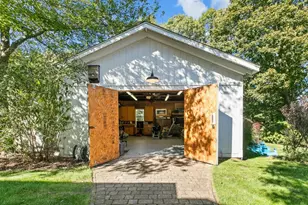 159 Aldrich Ave, Warwick, RI 02889 - Photo 37