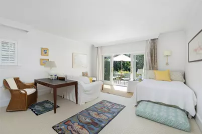 553 Bellevue Avenue #1, Newport, RI 02840 - Photo 17