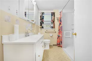 61 Ebony Dr, Warwick, RI 02818 - Photo 11