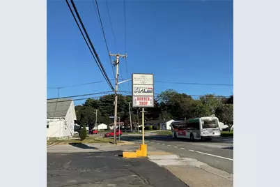 1557 Plainfield Pike, Johnston, RI 02919 - Photo 7