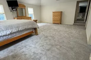 10 Essex St, Douglas, MA 01516 - Photo 33