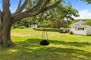 331 3rd Beach Rd, Middletown, RI 02842 - Photo 39