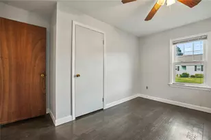 87 Vincent Ave, East Providence, RI 02914 - Photo 5