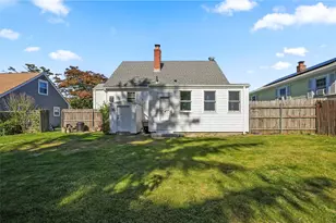 87 Vincent Ave, East Providence, RI 02914 - Photo 15
