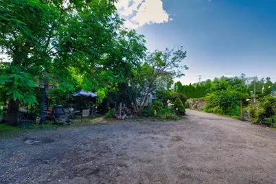 898 Main Road, Tiverton, RI 02878 - Photo 9