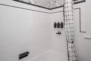 26 Vernon Ave, Newport, RI 02840 - Photo 29