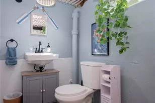 26 Vernon Ave, Newport, RI 02840 - Photo 33