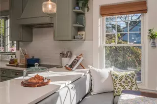 26 Vernon Ave, Newport, RI 02840 - Photo 17