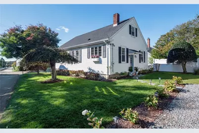 26 Vernon Avenue, Newport, RI 02840 - Photo 3