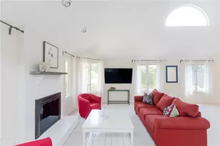 112 Harrison Ave, Newport, RI 02840 - Photo 31