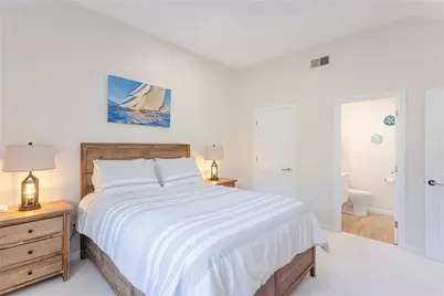 112 Harrison Avenue #B, Newport, RI 02840 - Photo 17