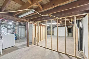 94 Waller St, Providence, RI 02908 - Photo 15