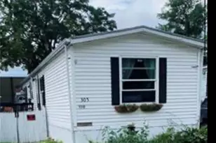 245 Manton St, Pawtucket, RI 02861 - Photo 1