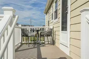 28 Glenwood Ave, Narragansett, RI 02882 - Photo 11