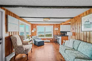 28 Glenwood Ave, Narragansett, RI 02882 - Photo 23