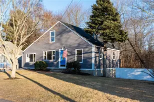 46 Hornbeam Dr, Cranston, RI 02921 - Photo 3