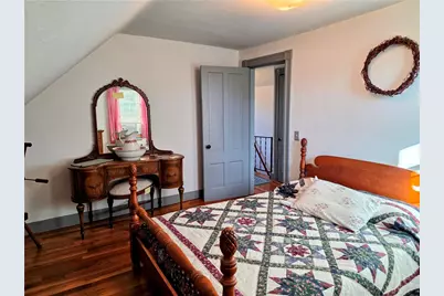 132 Prospect Hill Avenue, West Warwick, RI 02893 - Photo 27