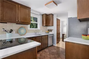 471 Annaquatucket Rd, North Kingstown, RI 02852 - Photo 31