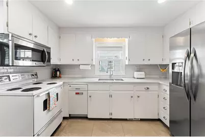 124 Clarence Street, Cranston, RI 02910 - Photo 9