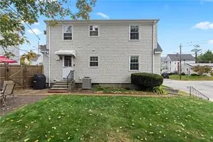 124 Clarence St, Cranston, RI 02910 - Photo 25