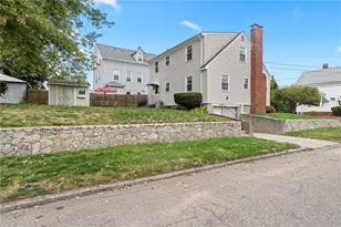 124 Clarence St, Cranston, RI 02910 - Photo 23