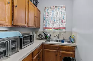 410 Pawtucket Ave, Pawtucket, RI 02860 - Photo 11