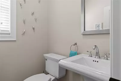 5 Lowndes Street, Newport, RI 02840 - Photo 17