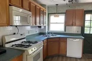 77 Manistee St, Pawtucket, RI 02761 - Photo 3