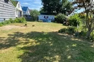 77 Manistee St, Pawtucket, RI 02761 - Photo 11