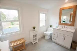 29 Fenner Ave, Newport, RI 02840 - Photo 29