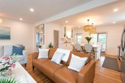 29 Fenner Avenue, Newport, RI 02840 - Photo 5