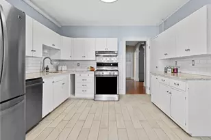 260 Bowen St, Providence, RI 02906 - Photo 15