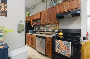 14 Parade St, Providence, RI 02909 - Photo 29