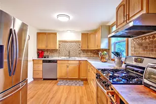 20 Townsend St, Barrington, RI 02806 - Photo 15