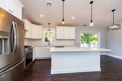 3 June Court, West Warwick, RI 02816 - Photo 7