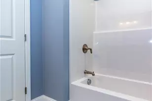 5 June Ct, West Warwick, RI 02816 - Photo 15