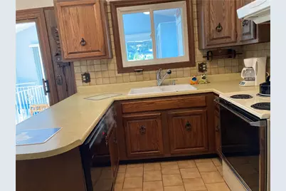 250 Ray Avenue, Woonsocket, RI 02895 - Photo 3