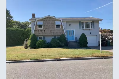 250 Ray Avenue, Woonsocket, RI 02895 - Photo 1