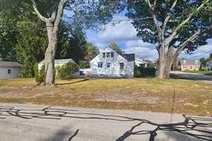 61 Crossland Rd, West Warwick, RI 02893 - Photo 3