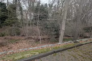 23 Wildrose Ct, Warwick, RI 02888 - Photo 9