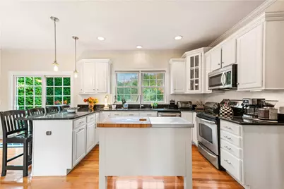 17 Sassafras Road, Rehoboth, MA 02769 - Photo 5