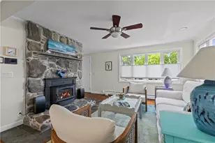 59 Berkley Ave, Portsmouth, RI 02871 - Photo 3